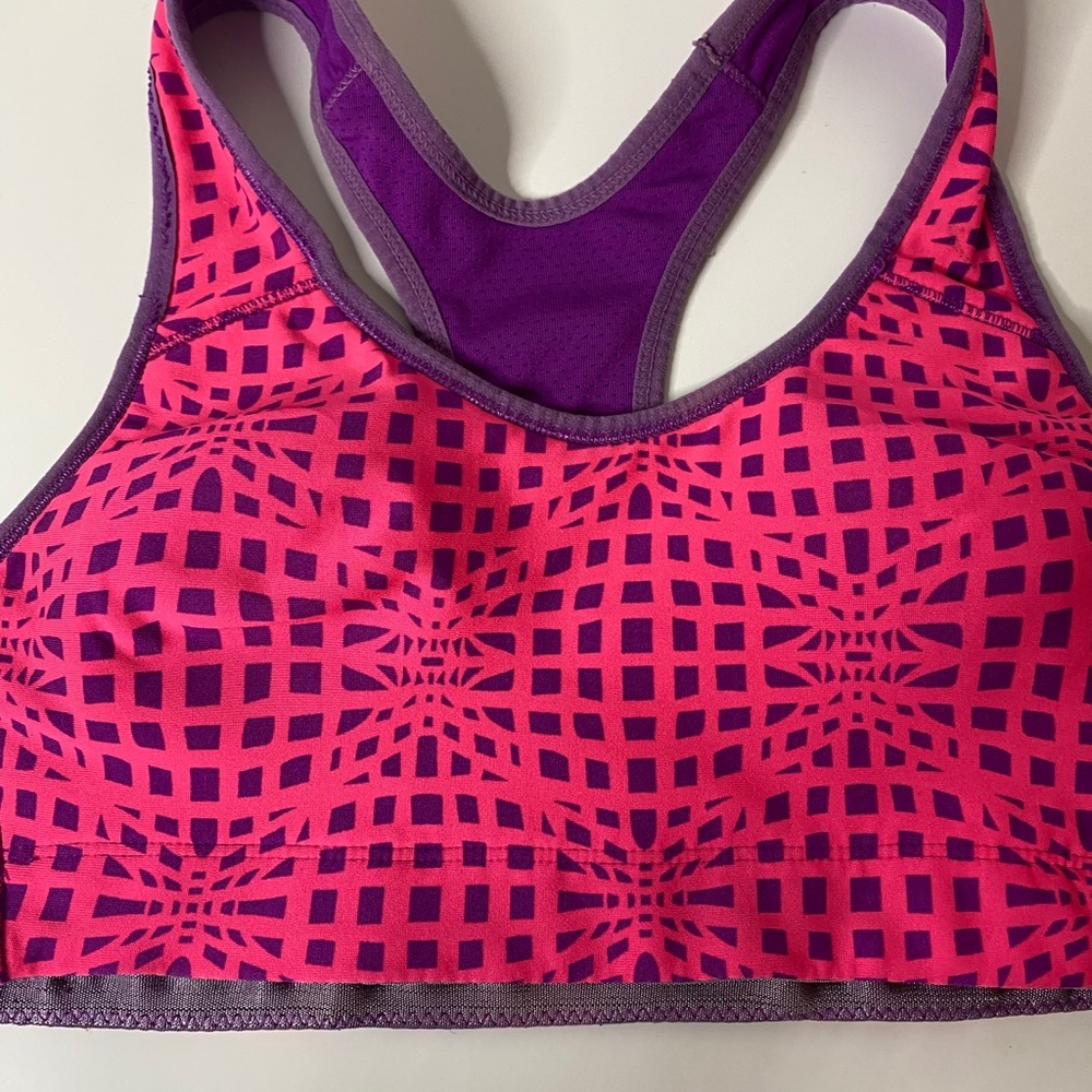 Sports bra - Picture 2 of 3